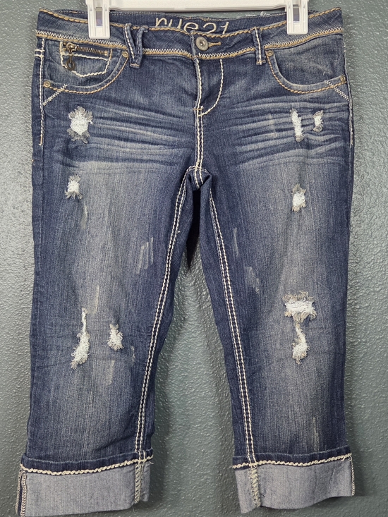 Rue21 Pants - Rue 21 Denim Capri Jeans  Distressed Ripped Embroidered Back Pockets Size 7/8